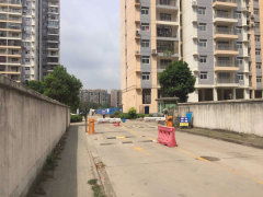 武漢瑞鑫花園實景相冊 全景展示室外環(huán)境與小區(qū)配套